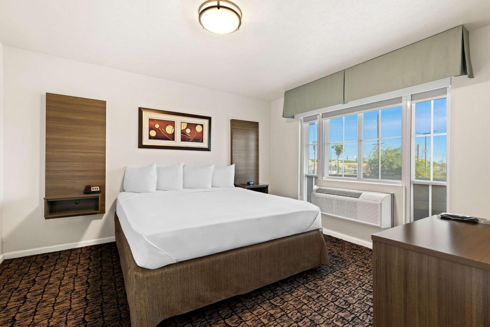 Best Western El Centro Inn Bagian luar foto
