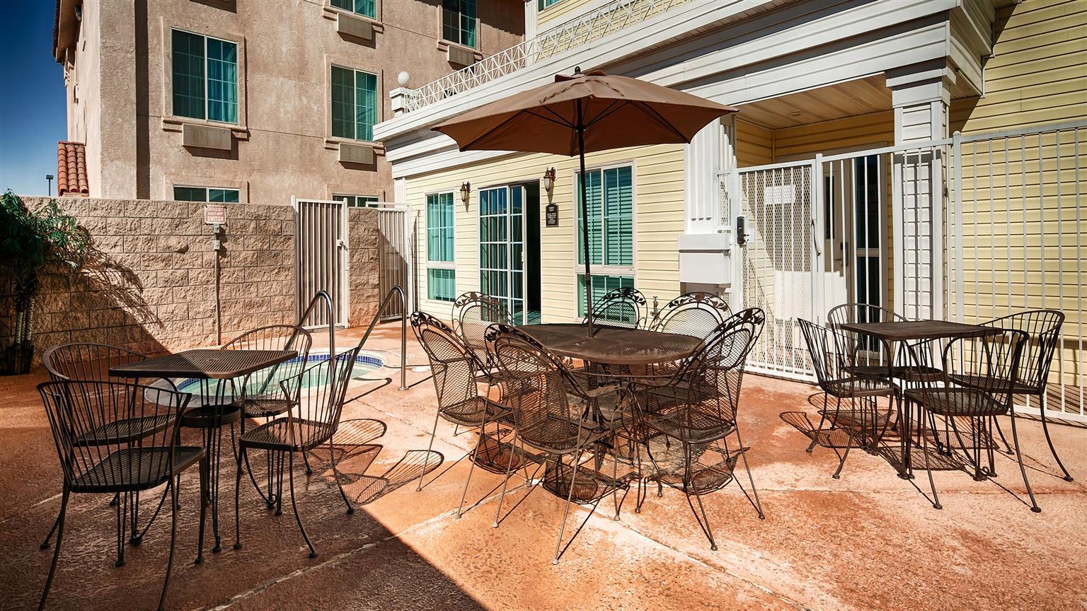 Best Western El Centro Inn Bagian luar foto